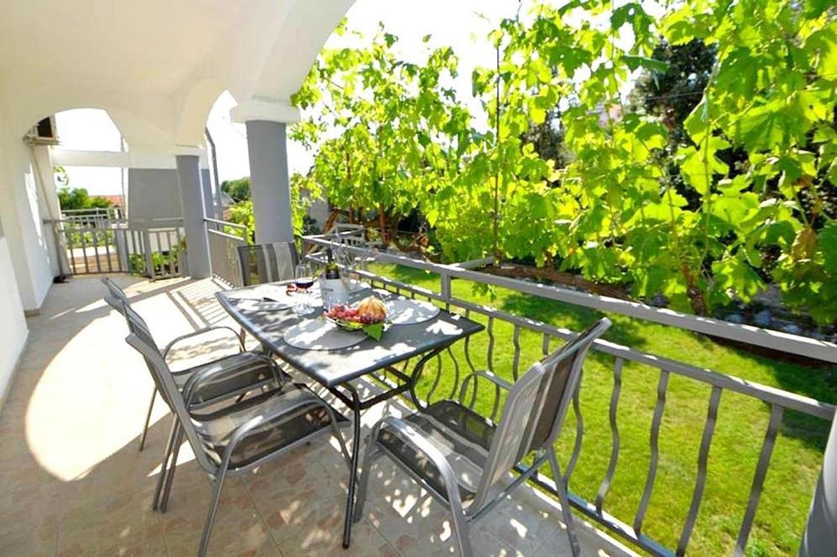 Apartments With A Parking Space Pakostane, Biograd - 14054 Екстериор снимка